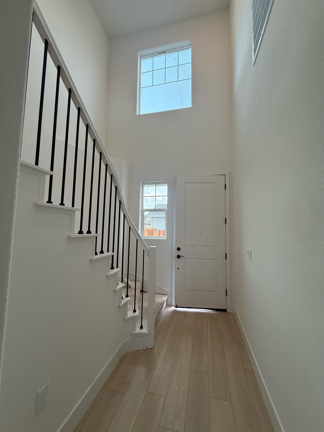 Detail Gallery Image 5 of 18 For 441 Caravaggio (Lot 4) Cir, Sacramento,  CA 95835 - 3 Beds | 2/1 Baths