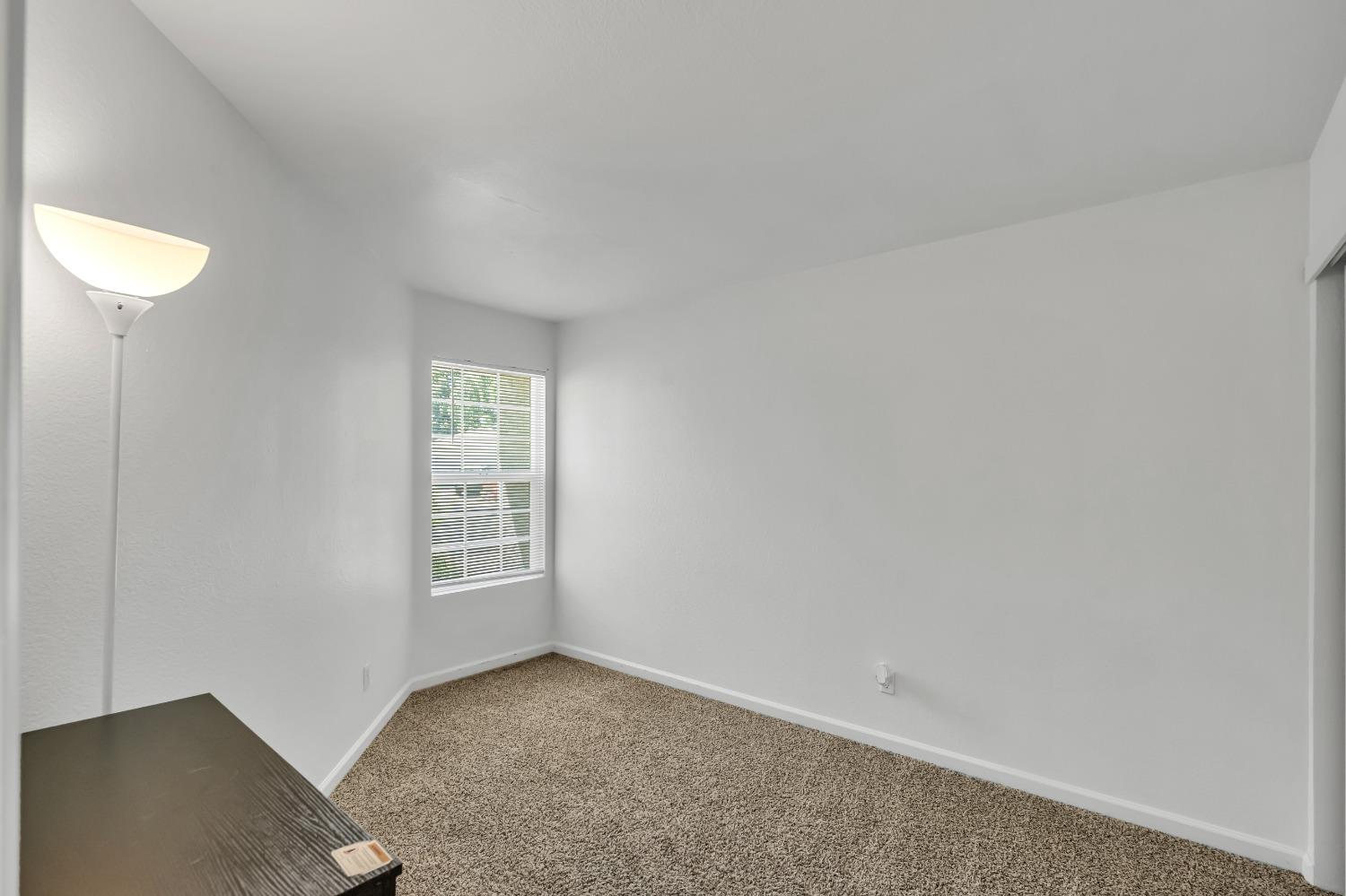 Di Lusso Drive, Elk Grove, California image 21
