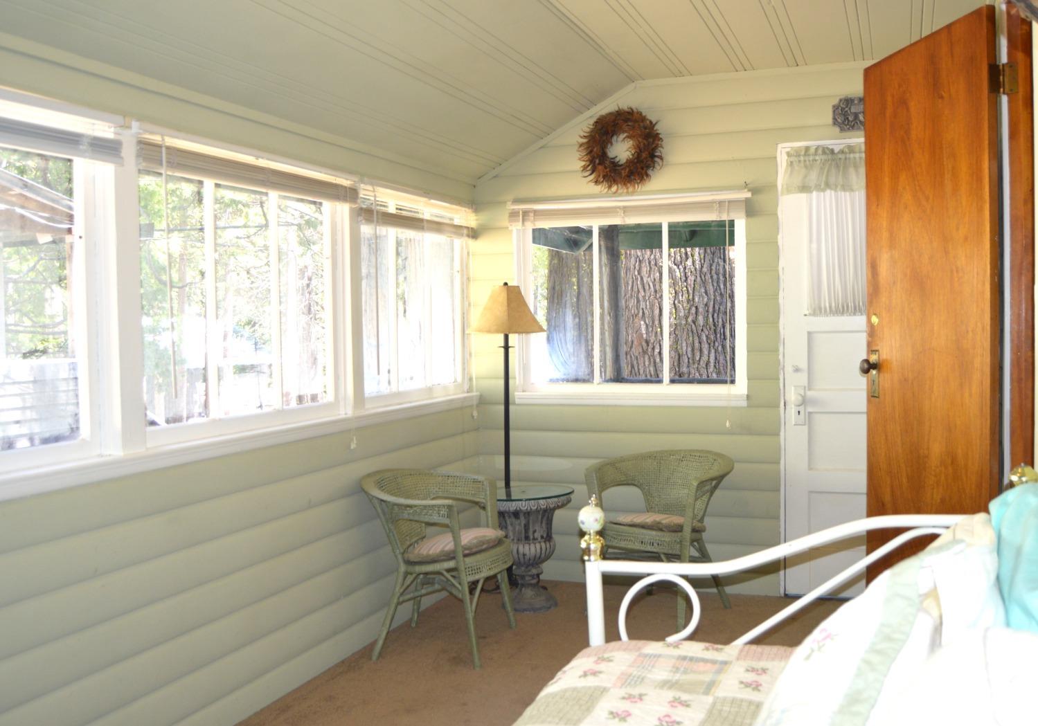 Detail Gallery Image 8 of 34 For 26156 Long Barn Rd, Long Barn,  CA 95335 - 5 Beds | 1/1 Baths
