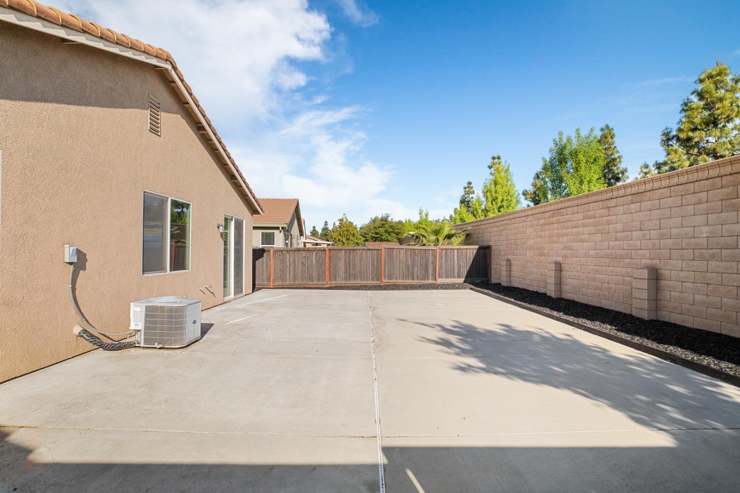 Detail Gallery Image 40 of 45 For 1355 Santona St, Manteca,  CA 95337 - 3 Beds | 2 Baths