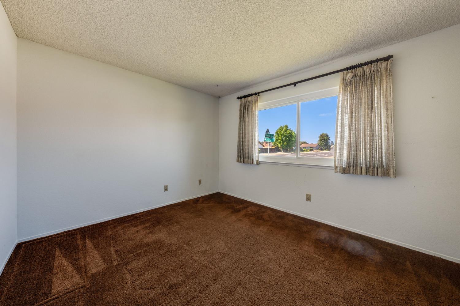 Detail Gallery Image 29 of 40 For 8700 Tipton Ct, Elk Grove,  CA 95624 - 3 Beds | 2/1 Baths