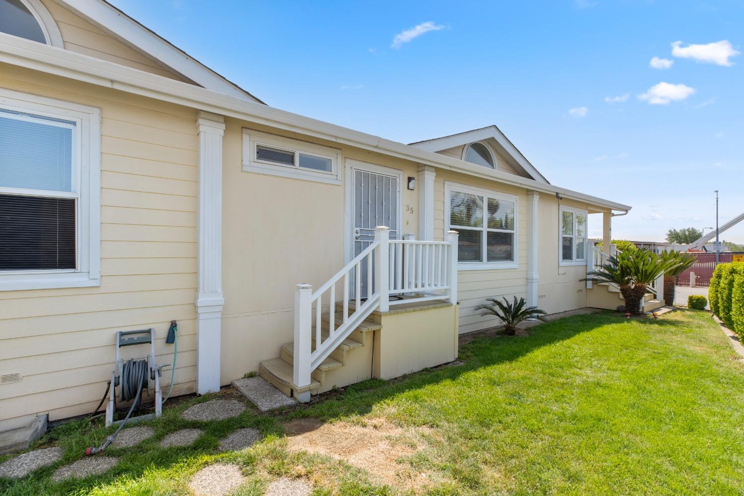 Detail Gallery Image 5 of 23 For 7341 Eleanor Ave, Oakdale,  CA 95361 - 3 Beds | 2 Baths