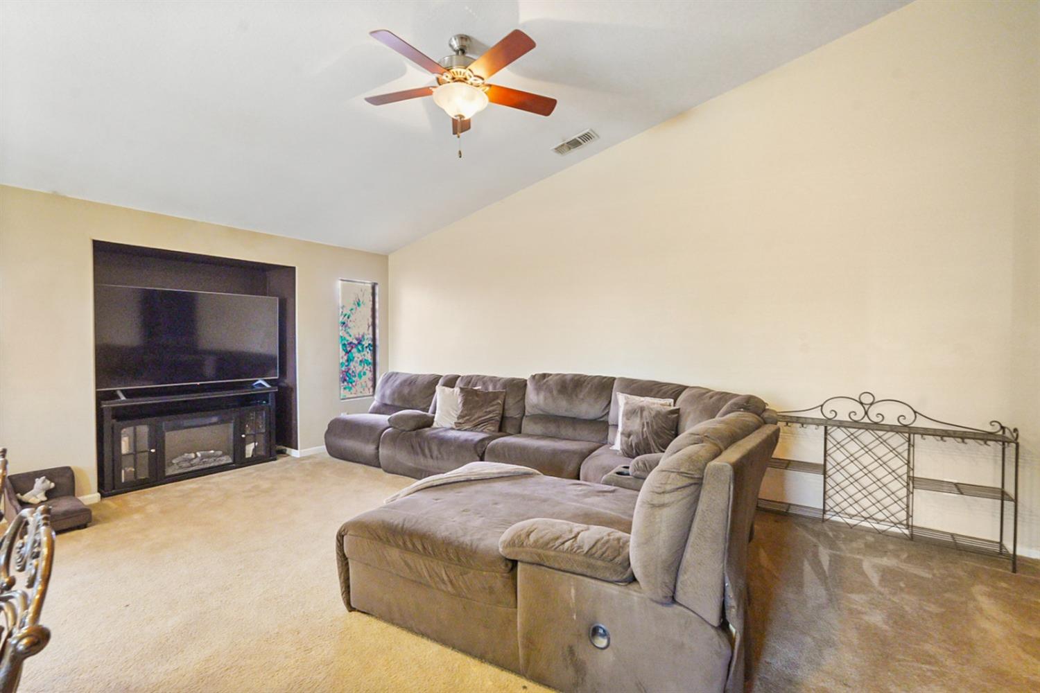 Detail Gallery Image 14 of 43 For 13706 Yerba Buena Ave, Gustine,  CA 95322 - 4 Beds | 2 Baths