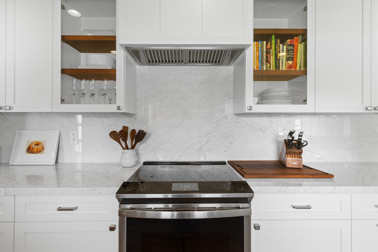 Detail Gallery Image 12 of 41 For 2837 Latham Dr, Sacramento,  CA 95864 - 3 Beds | 2/1 Baths
