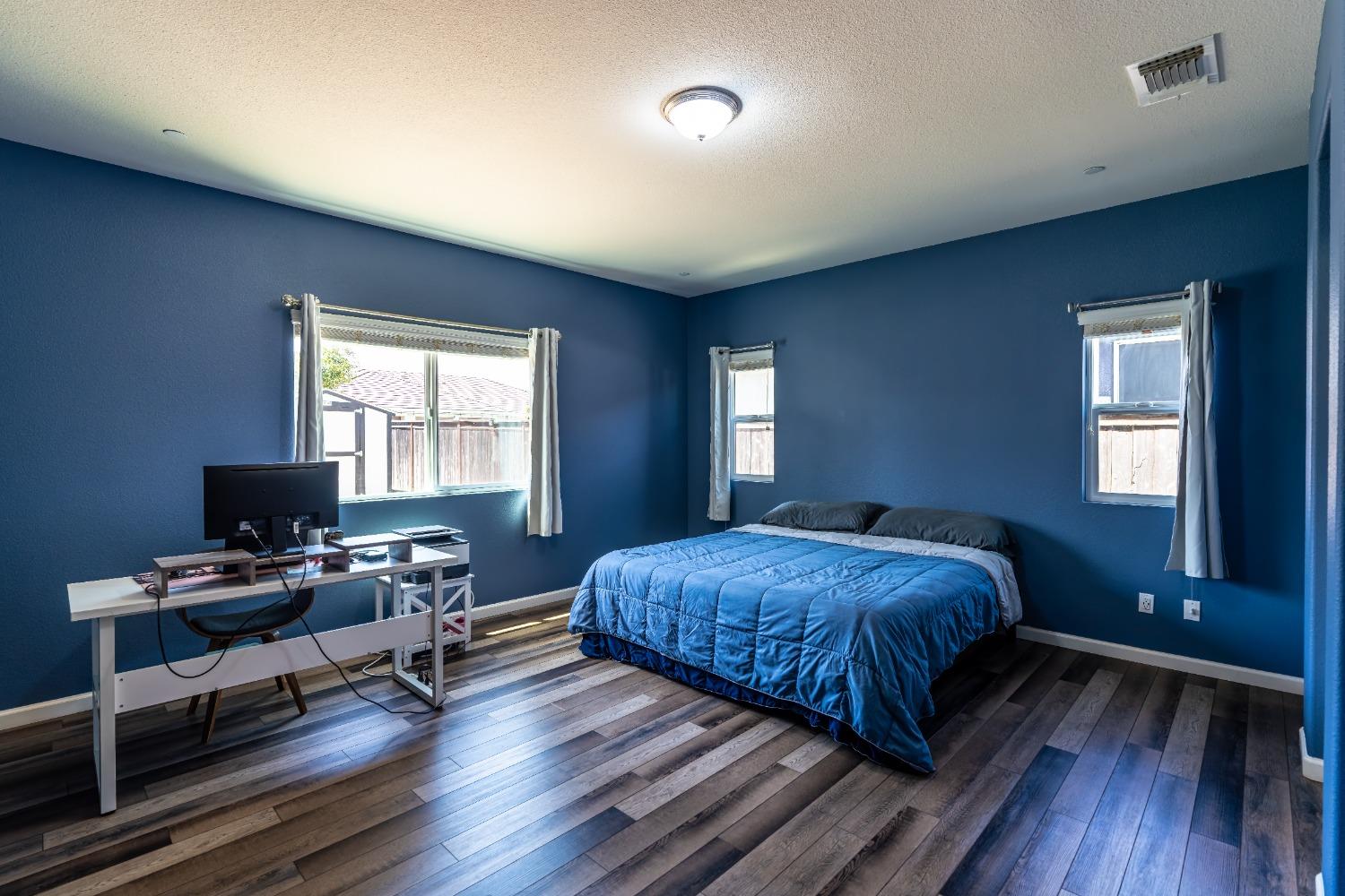 Detail Gallery Image 18 of 56 For 2050 Danforth Way, Plumas Lake,  CA 95961 - 4 Beds | 3 Baths