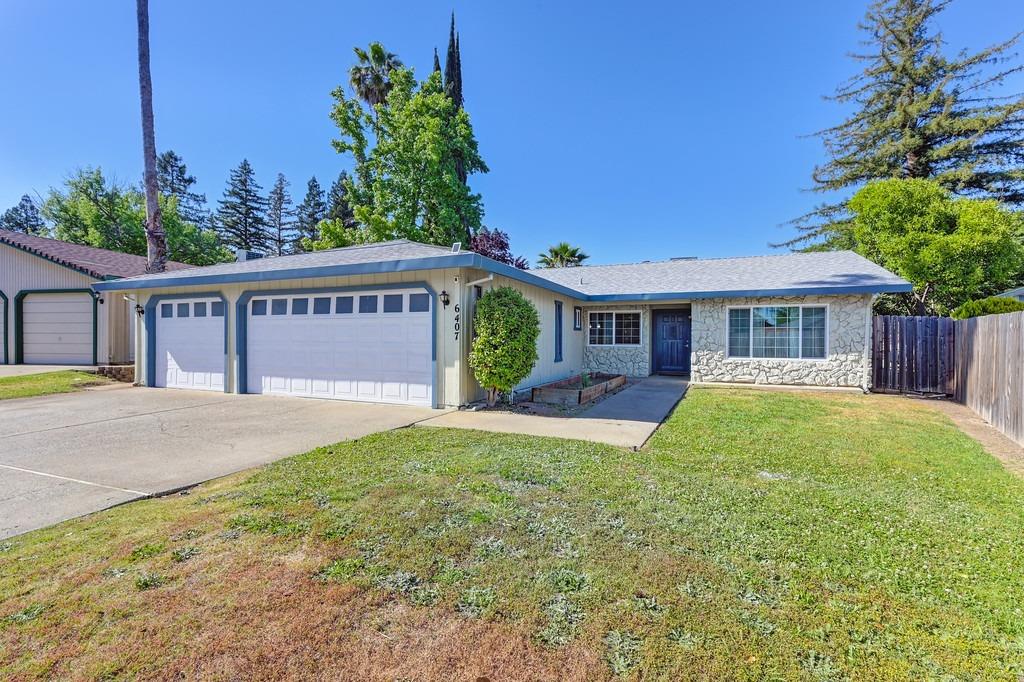 Detail Gallery Image 1 of 31 For 6704 Green Ash Ct, Citrus Heights,  CA 95610 - 4 Beds | 2 Baths