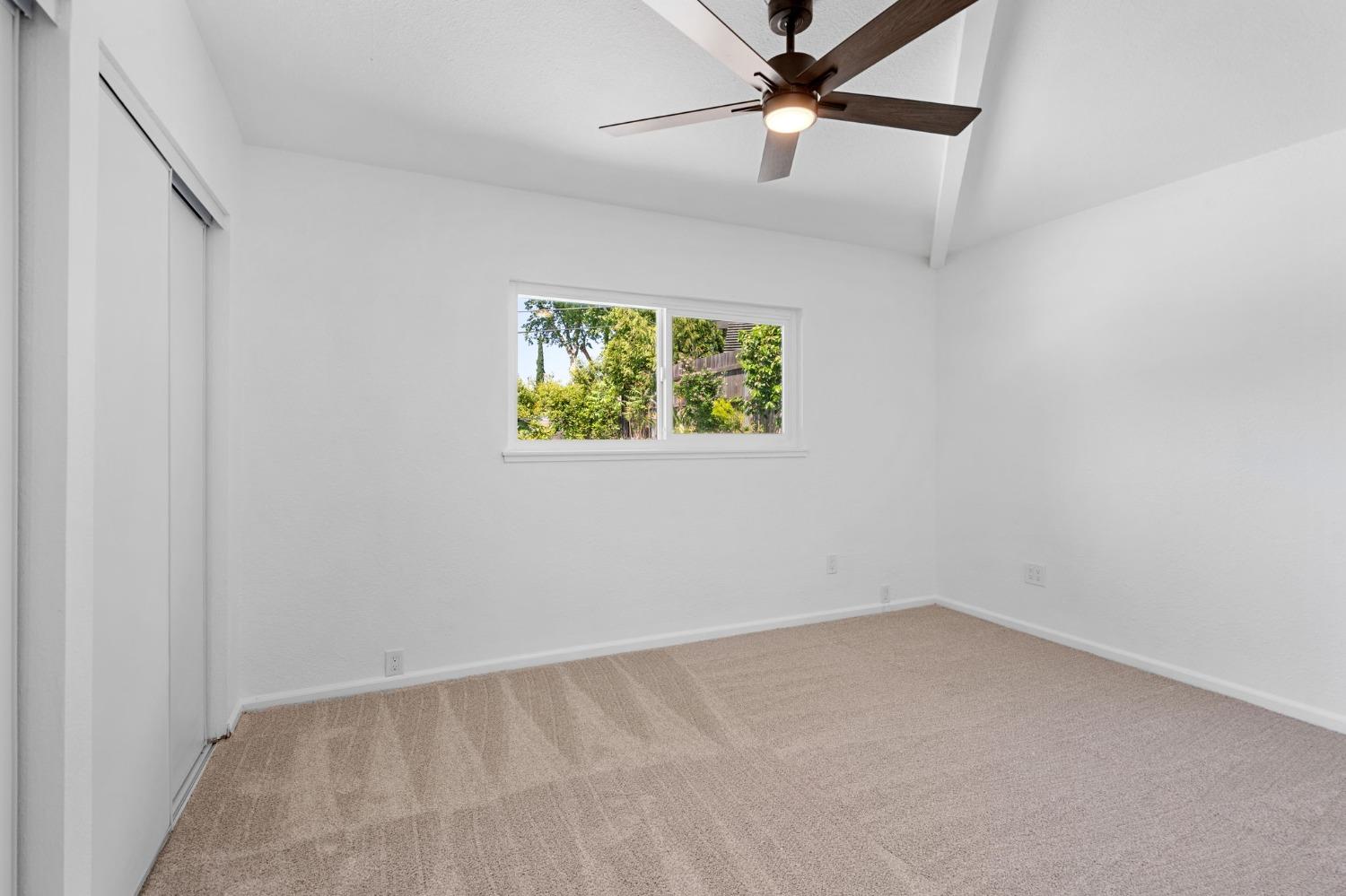 Detail Gallery Image 17 of 22 For 7625 Northeast Cir, Citrus Heights,  CA 95610 - 3 Beds | 2 Baths