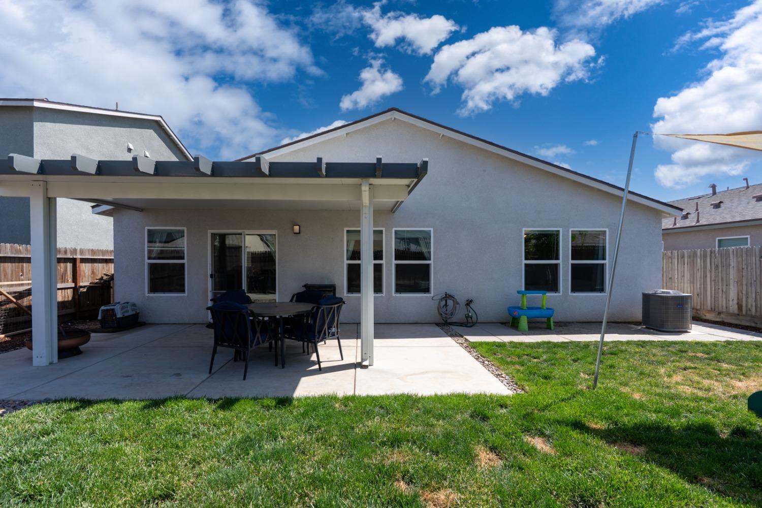 Detail Gallery Image 36 of 48 For 627 Suzanne Dr, Merced,  CA 95348 - 4 Beds | 2 Baths