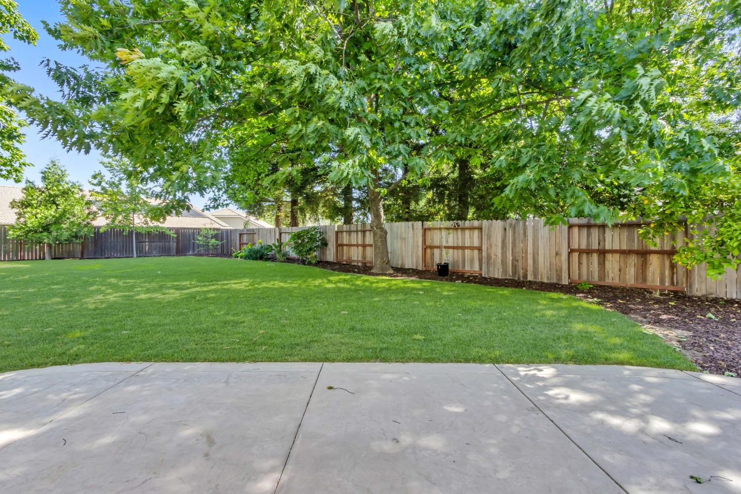 Detail Gallery Image 14 of 37 For 5209 Copper Ridge Way, Antelope,  CA 95843 - 4 Beds | 2/1 Baths