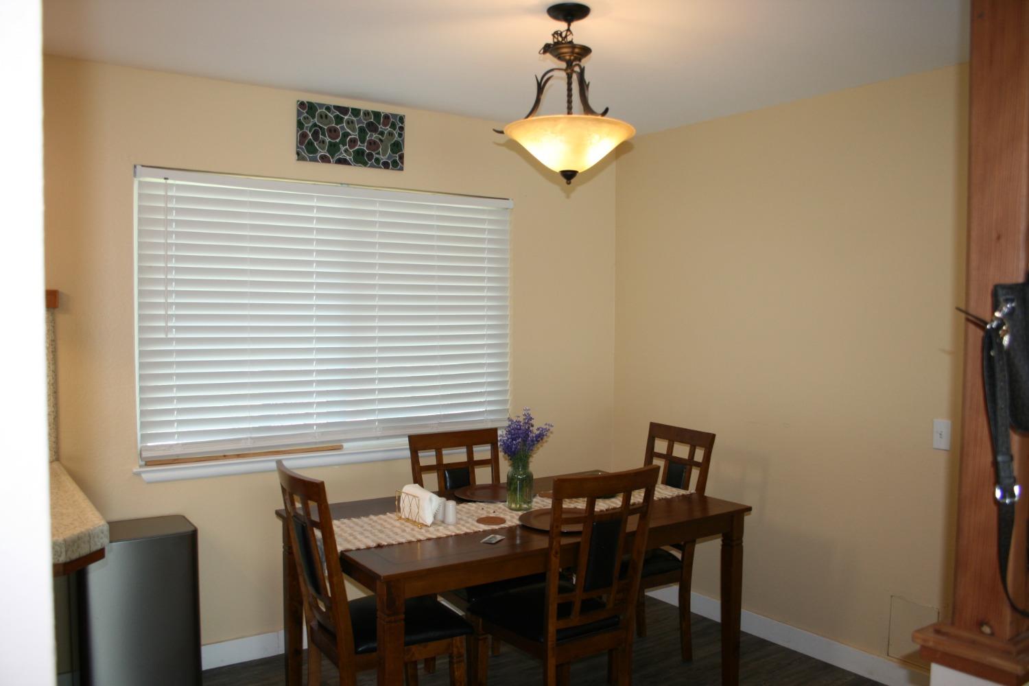 Detail Gallery Image 9 of 42 For 11592 Peoria Rd, Browns Valley,  CA 95918 - 2 Beds | 1 Baths