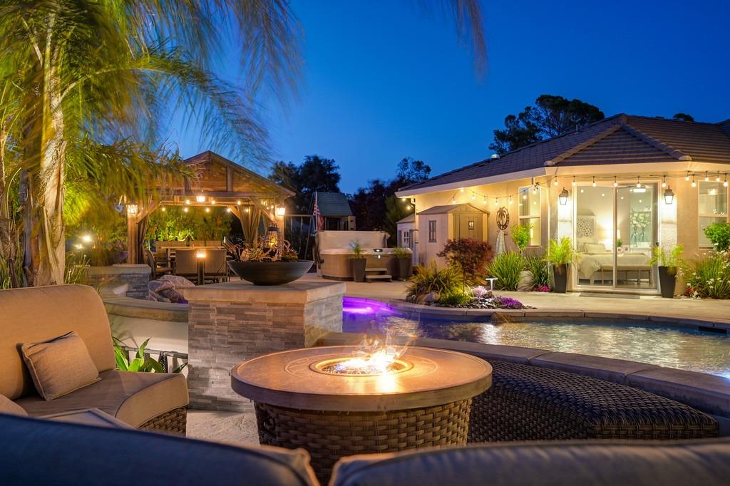 Detail Gallery Image 60 of 63 For 7527 Country Oaks Ln, Orangevale,  CA 95662 - 5 Beds | 4/1 Baths