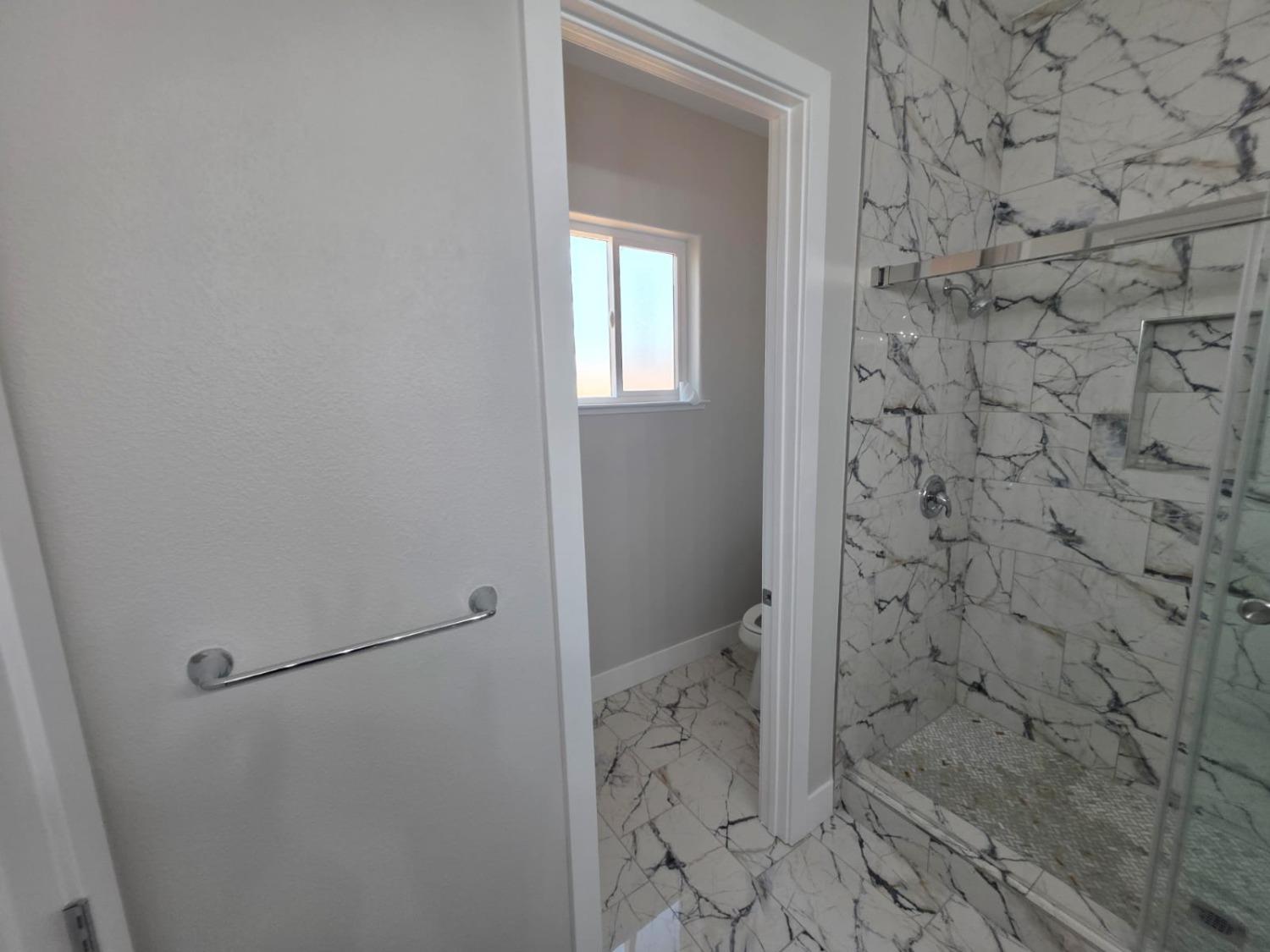 Detail Gallery Image 32 of 66 For 3213 Millbrook Ave, Modesto,  CA 95355 - 3 Beds | 4 Baths