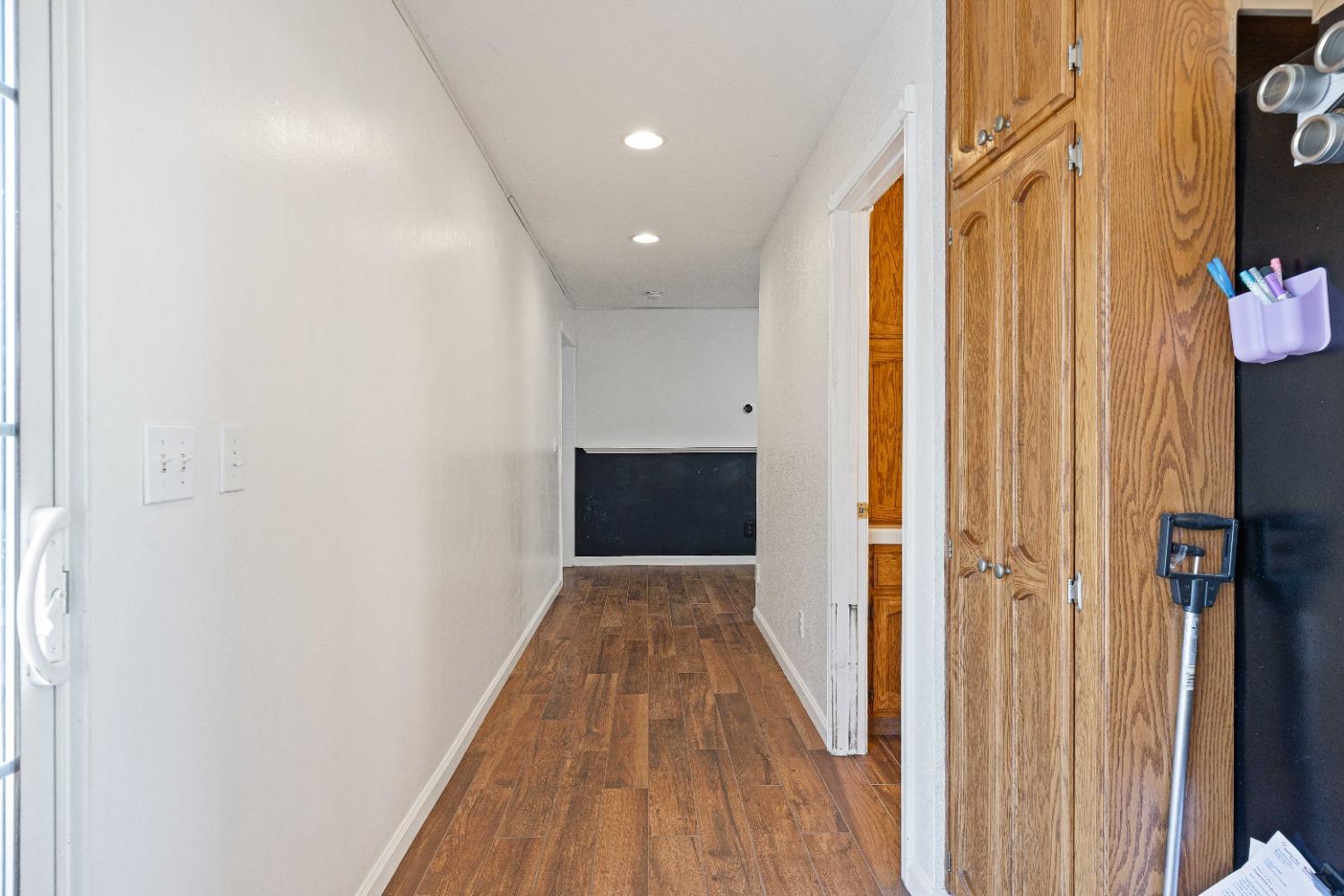 Detail Gallery Image 26 of 68 For 21299 E Highway 4, Stockton,  CA 95215 - 5 Beds | 4/1 Baths