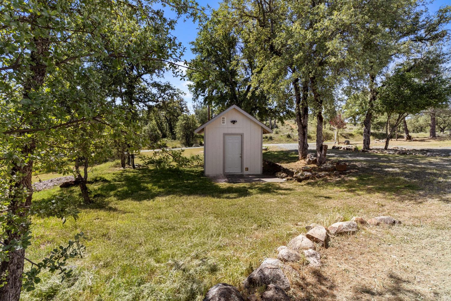 Detail Gallery Image 37 of 44 For 9593 Quail Meadow Ln, Oregon House,  CA 95962 - 3 Beds | 2 Baths