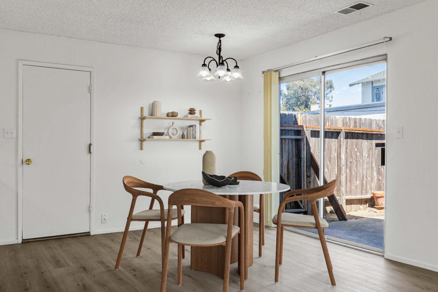 Detail Gallery Image 9 of 33 For 2630 Parkway, Ceres,  CA 95307 - 3 Beds | 2 Baths