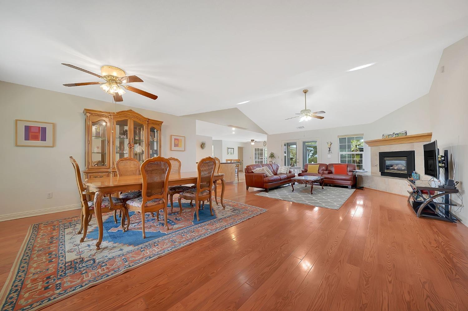 Detail Gallery Image 11 of 79 For 102 Brandy Ct, Valley Springs,  CA 95252 - 3 Beds | 2/1 Baths