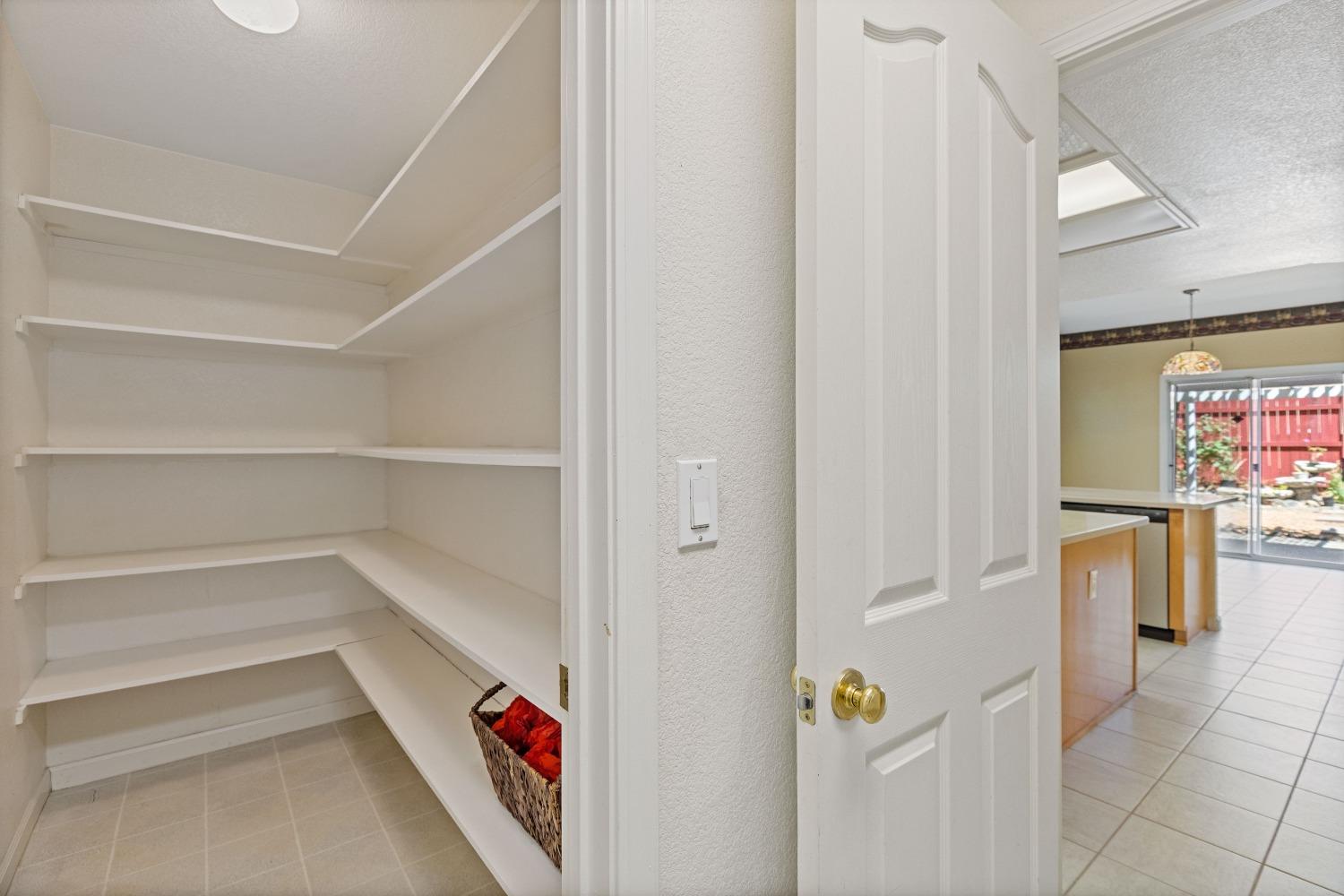 Detail Gallery Image 34 of 62 For 7920 Tetotom Park Way, Antelope,  CA 95843 - 5 Beds | 3 Baths