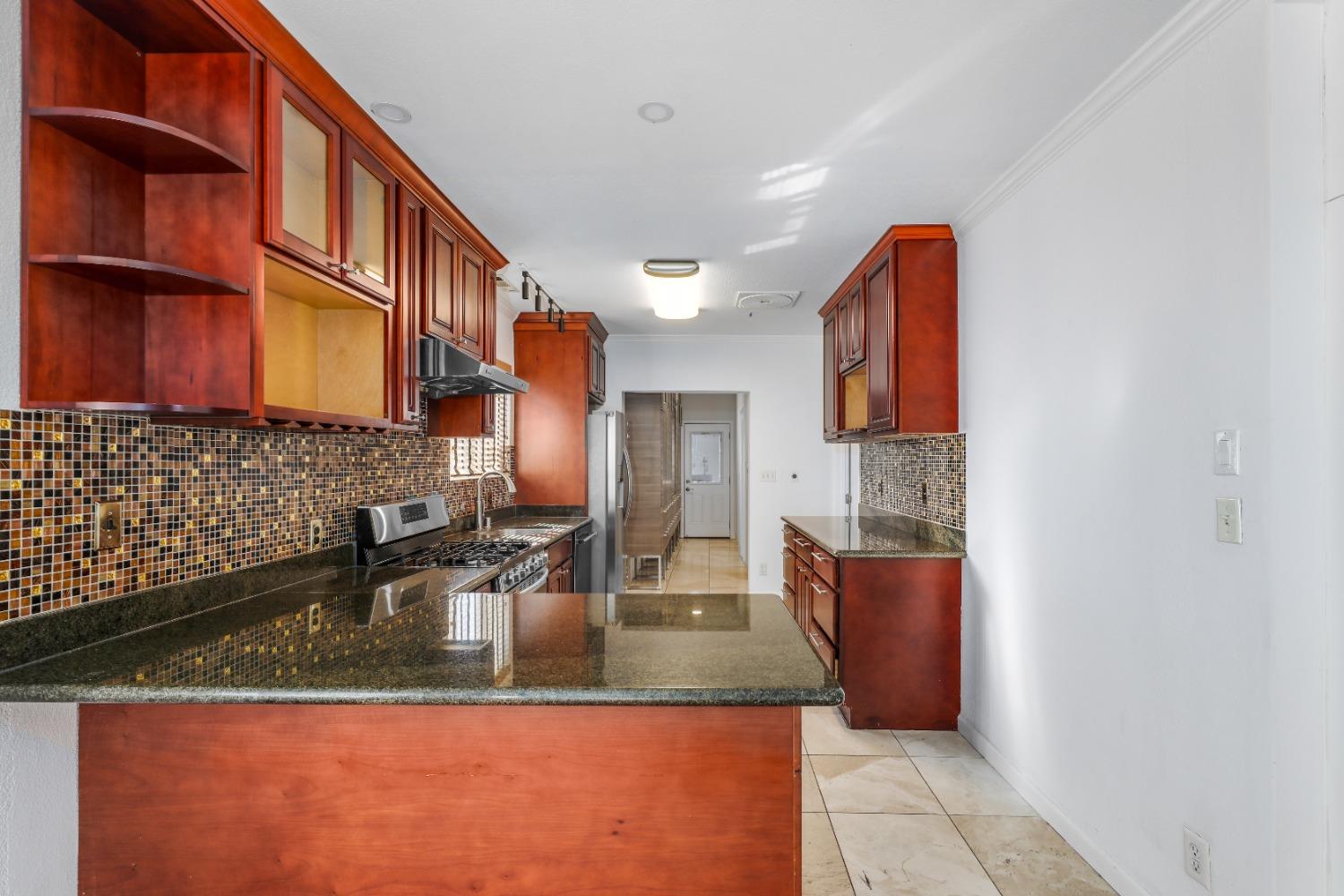 Detail Gallery Image 31 of 48 For 1305 144th Ave, San Leandro,  CA 94578 - 2 Beds | 2/1 Baths