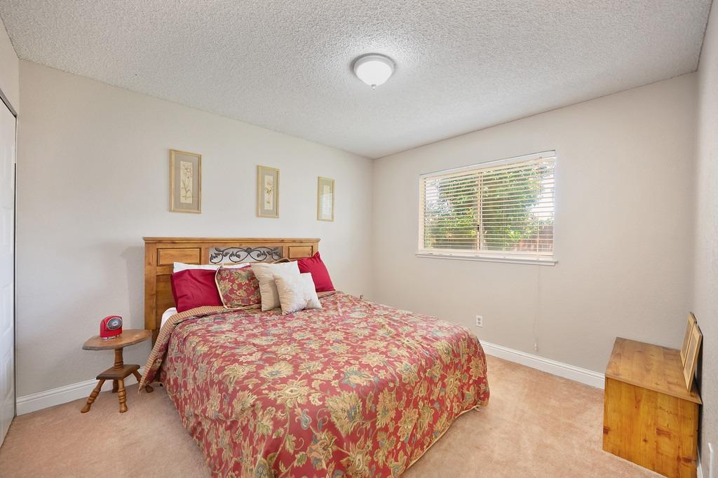 New River Circle, Rancho Cordova, California image 23