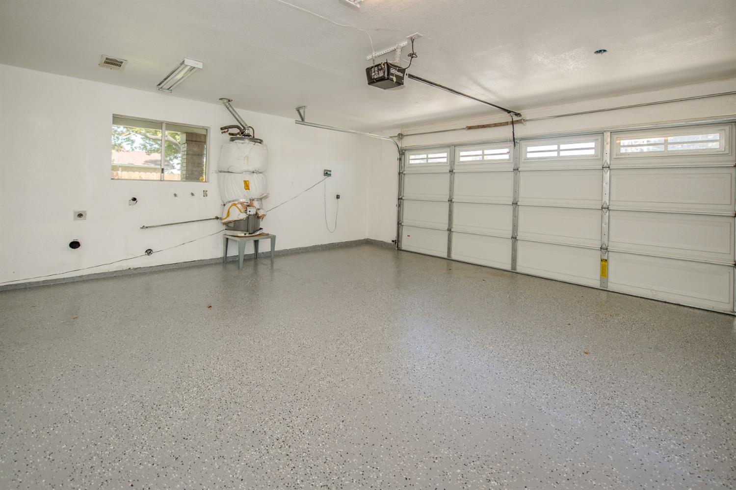 Detail Gallery Image 33 of 46 For 1925 Arrowsmith Dr, Manteca,  CA 95336 - 3 Beds | 2 Baths