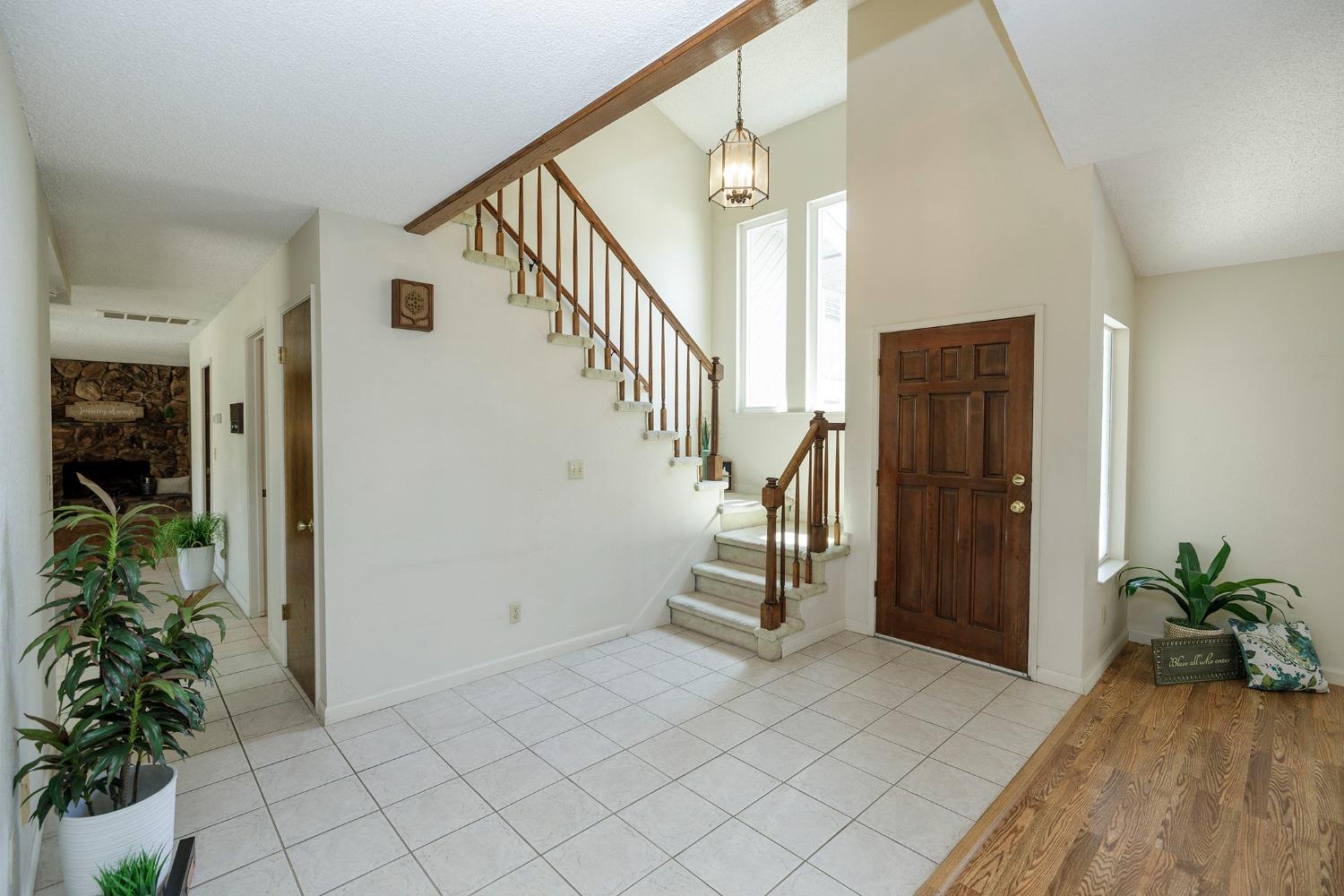 Oakridge Court, Modesto, California image 5