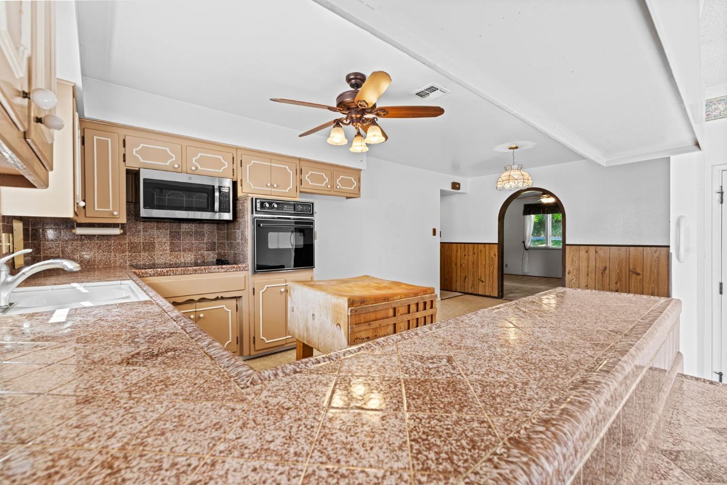 Detail Gallery Image 18 of 46 For 5038 Illinois Ave, Fair Oaks,  CA 95628 - 4 Beds | 2 Baths
