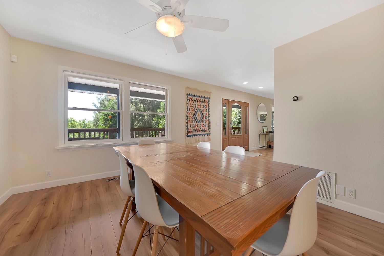 Detail Gallery Image 11 of 66 For 18720 Circle View Dr, Pioneer,  CA 95666 - 3 Beds | 3 Baths