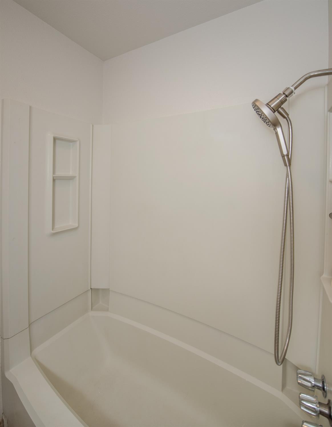 Detail Gallery Image 28 of 46 For 1925 Arrowsmith Dr, Manteca,  CA 95336 - 3 Beds | 2 Baths