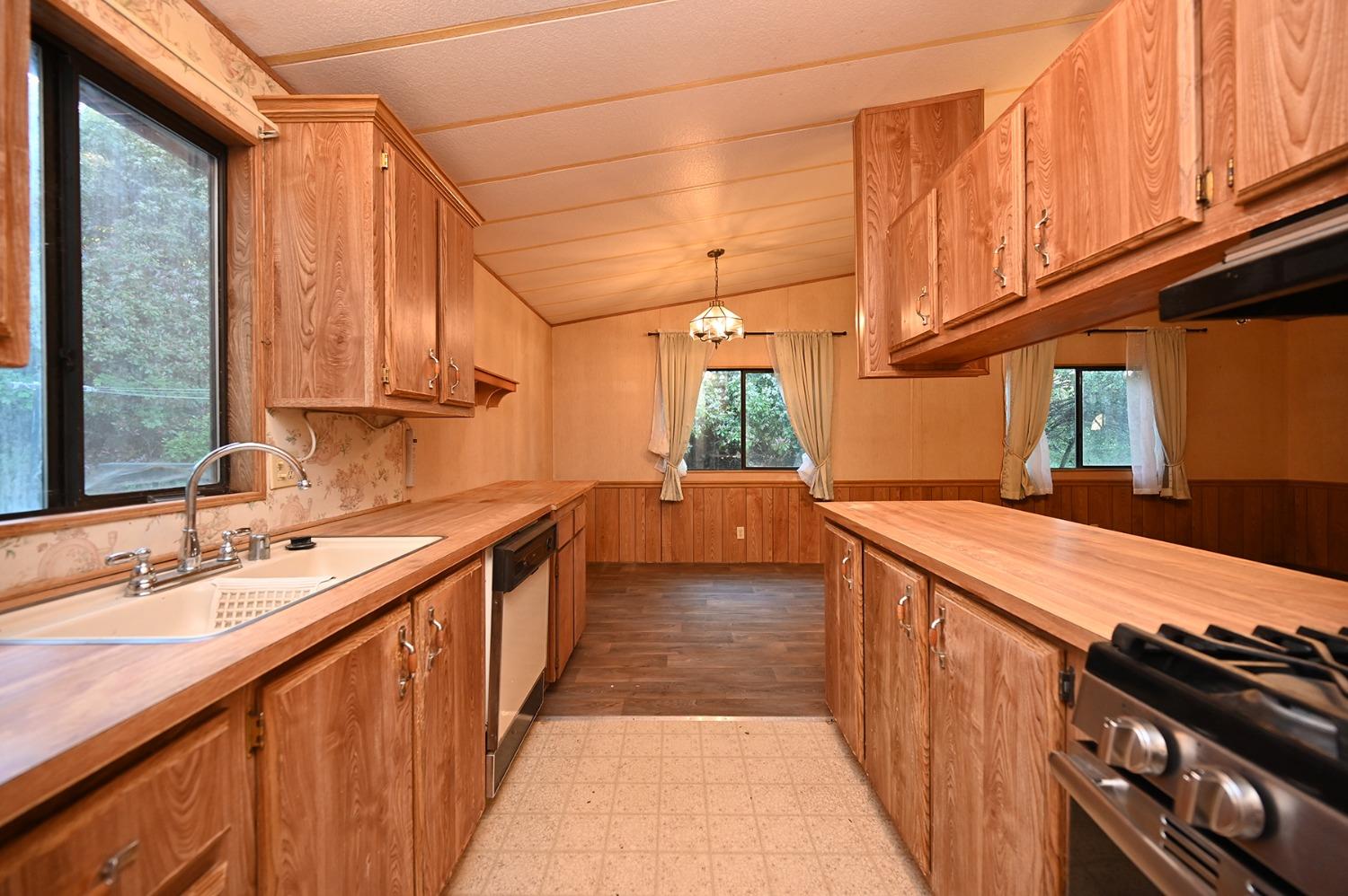 Detail Gallery Image 50 of 70 For 13930 Fiddletown Rd, Fiddletown,  CA 95629 - 3 Beds | 2/1 Baths