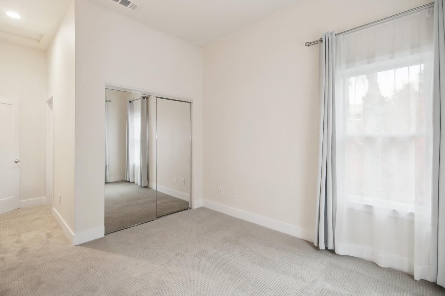 Detail Gallery Image 48 of 59 For 2021 S St, Sacramento,  CA 95811 - – Beds | – Baths