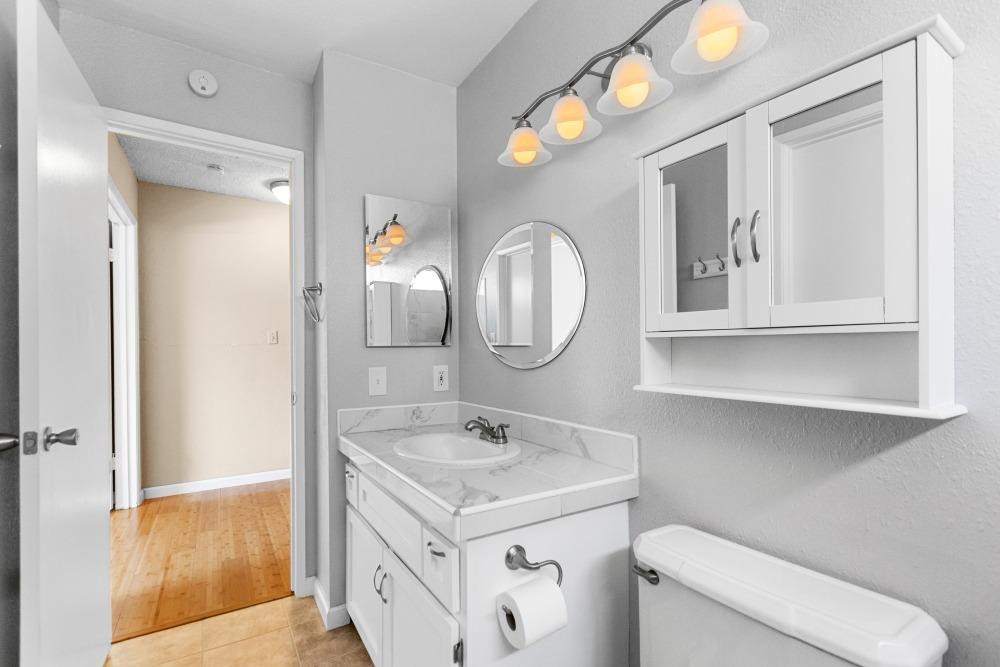 Photo #21: 225058361 Listing: Photo #21