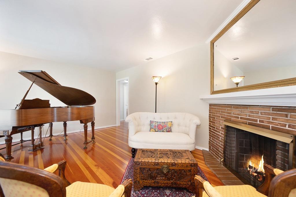 Detail Gallery Image 16 of 80 For 2901 61st St, Sacramento,  CA 95817 - 3 Beds | 1/1 Baths