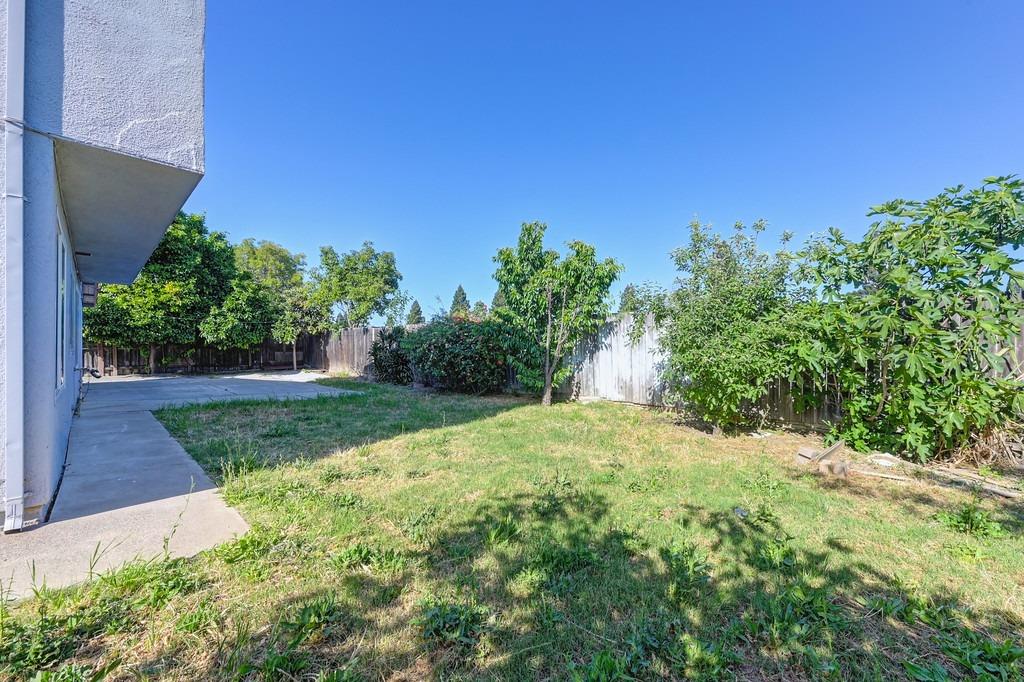 Detail Gallery Image 57 of 59 For 7415 Patero Cir, Sacramento,  CA 95823 - 5 Beds | 3 Baths