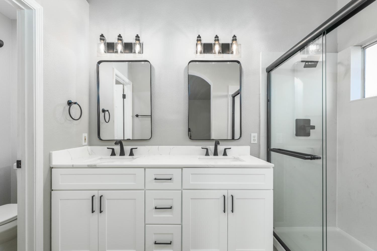 Detail Gallery Image 23 of 31 For 5521 Rightwood Way, Sacramento,  CA 95823 - 4 Beds | 2 Baths