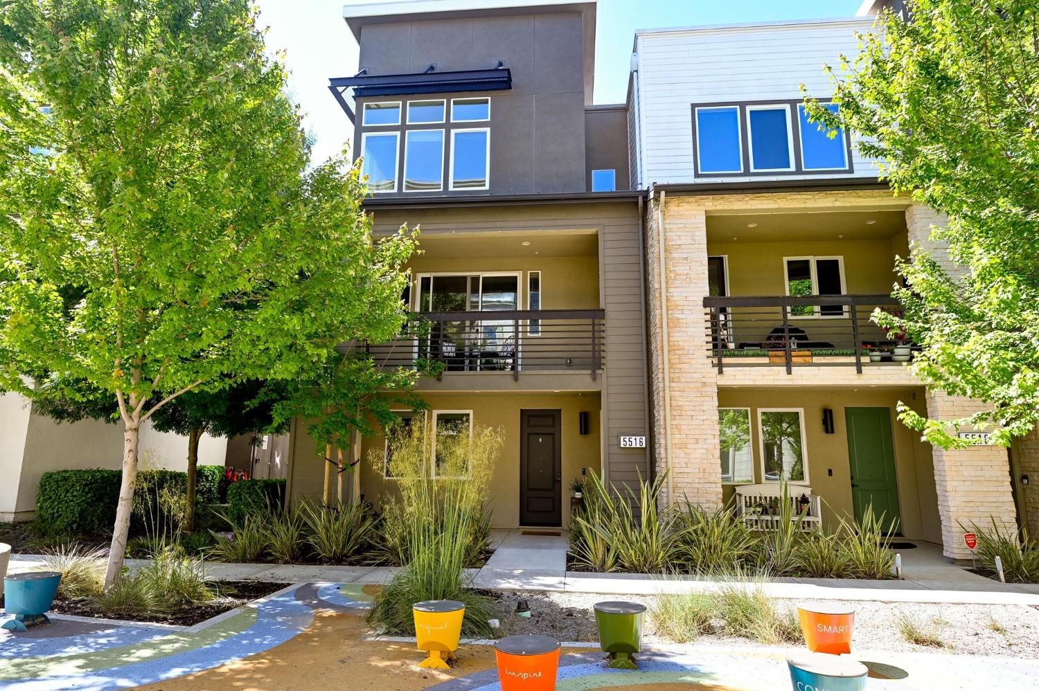 Detail Gallery Image 1 of 46 For 5516 El Dorado Ln, Dublin,  CA 94568 - 3 Beds | 4 Baths