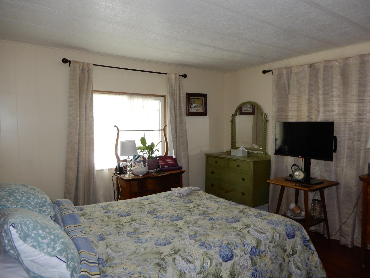 Detail Gallery Image 24 of 44 For 134 Gardenia, Sacramento,  CA 95828 - 3 Beds | 2 Baths