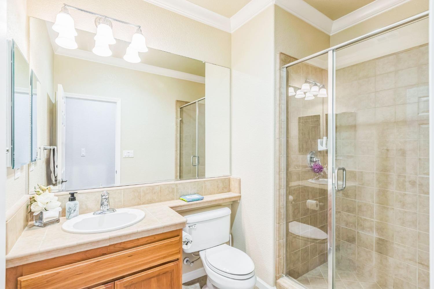 Flora Way, Lincoln, California image 12