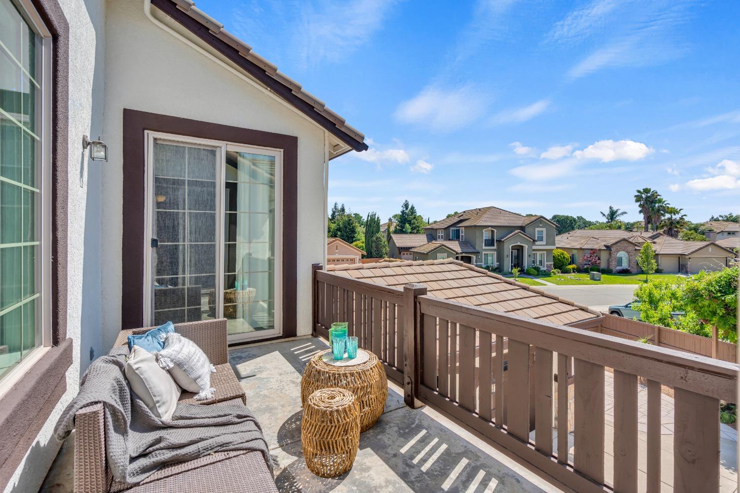 Detail Gallery Image 42 of 94 For 6600 Caprezzo Way, Elk Grove,  CA 95757 - 5 Beds | 4/1 Baths