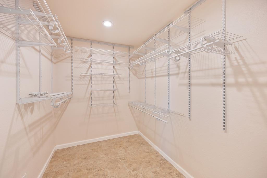 Detail Gallery Image 26 of 44 For 4156 Dena Way, Sacramento,  CA 95821 - 3 Beds | 2/1 Baths