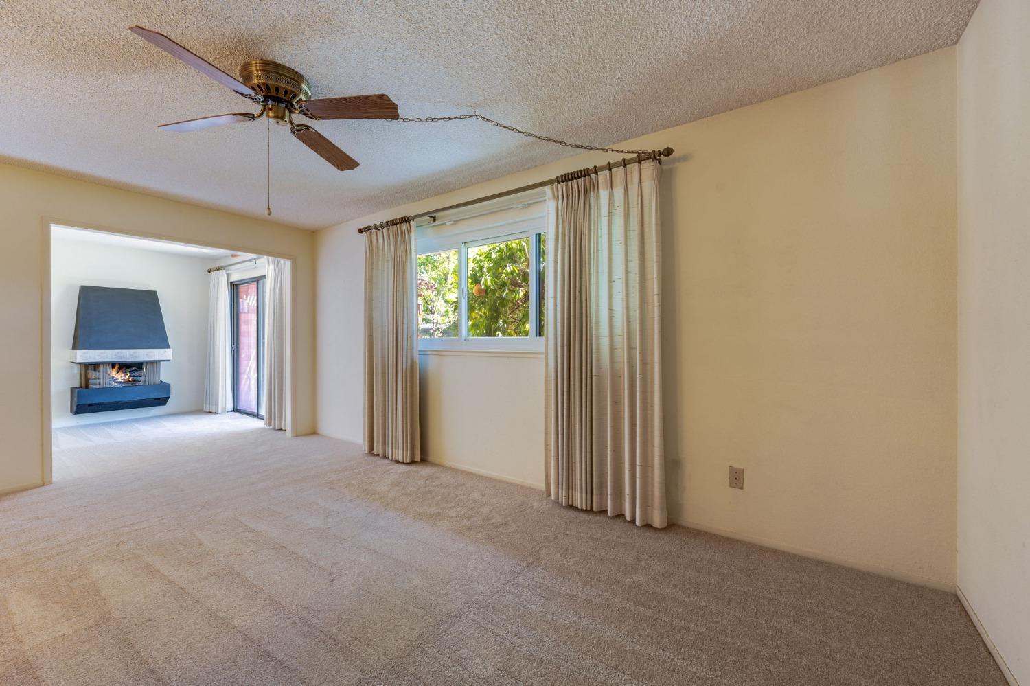 Detail Gallery Image 23 of 40 For 8700 Tipton Ct, Elk Grove,  CA 95624 - 3 Beds | 2/1 Baths