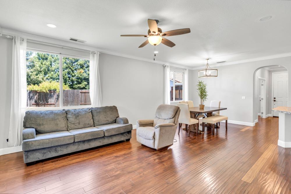 Dorsett Court, Lincoln, California image 17