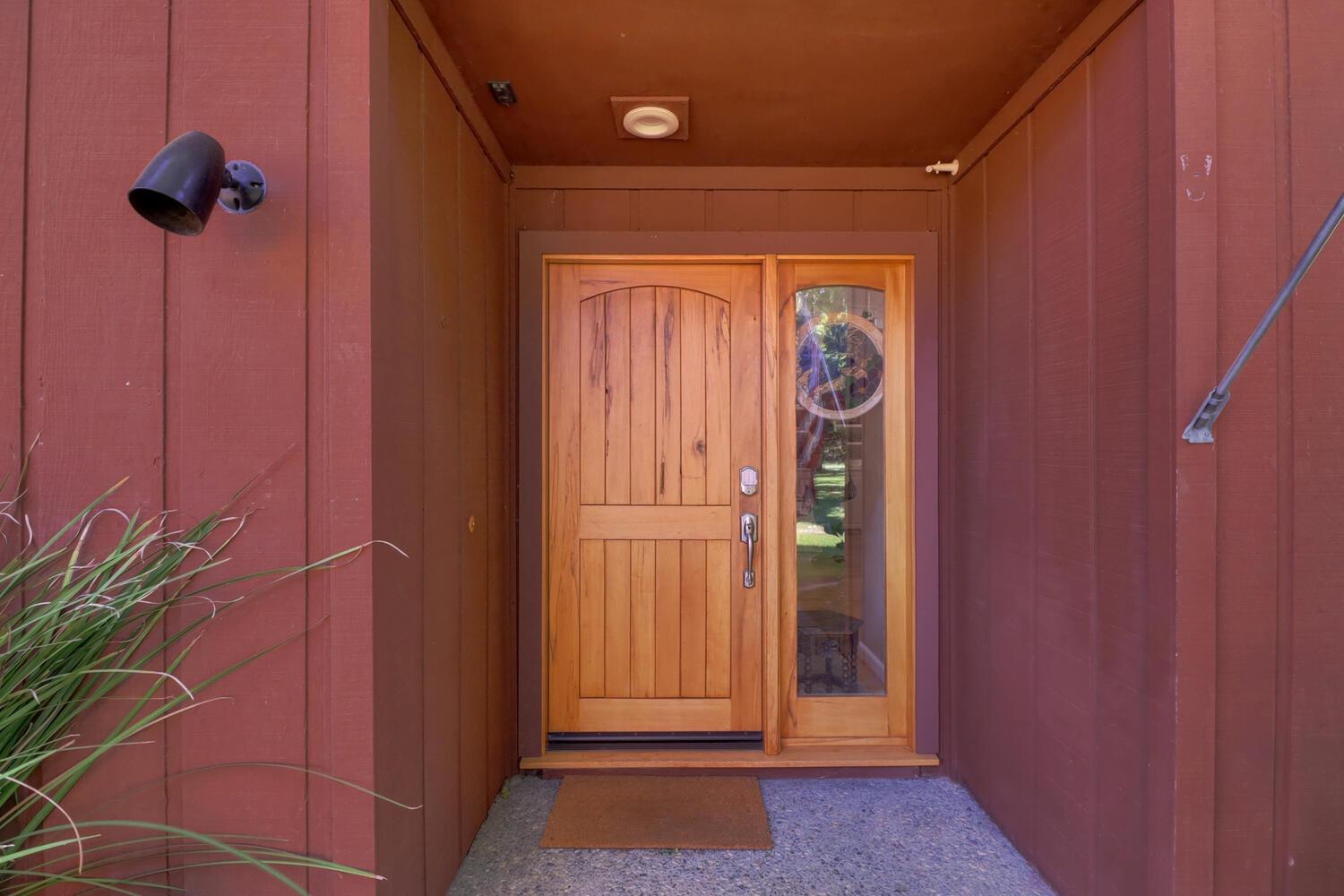 Garden Court, El Macero, California image 4