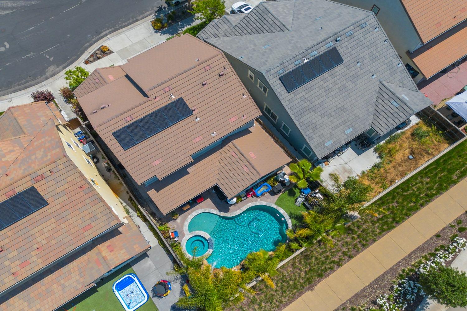 Detail Gallery Image 48 of 56 For 18427 Pilot Ct, Lathrop,  CA 95330 - 4 Beds | 3 Baths