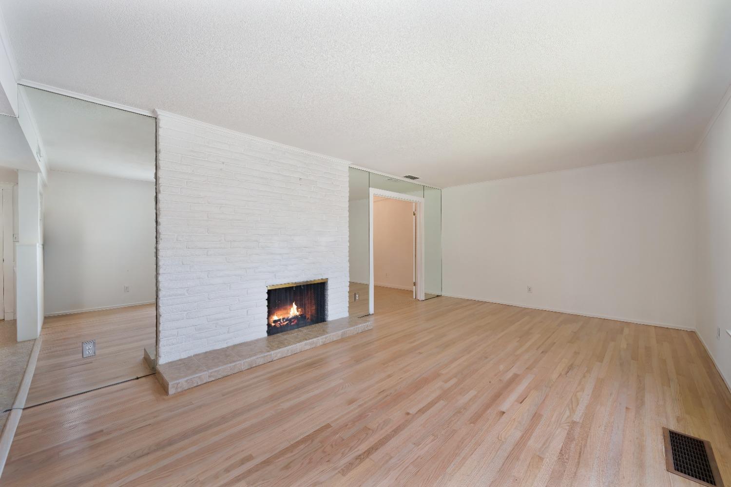Detail Gallery Image 11 of 75 For 6207 Rampart Dr, Carmichael,  CA 95608 - 4 Beds | 3 Baths