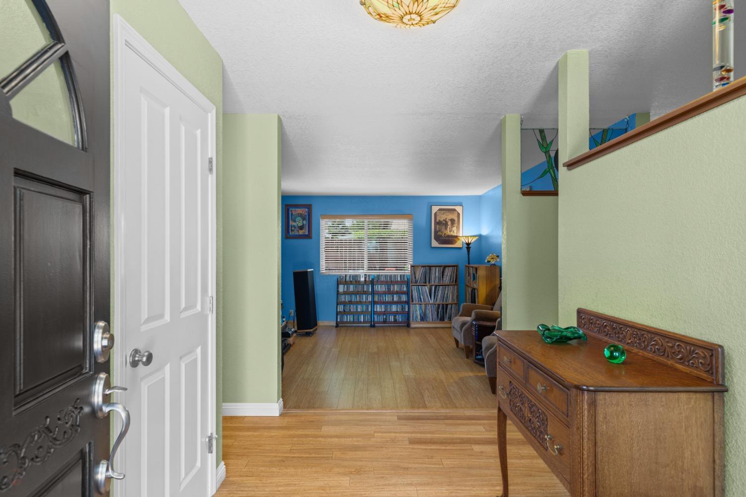 Detail Gallery Image 8 of 36 For 14535 Arapaho Way, Manteca,  CA 95336 - 3 Beds | 2 Baths