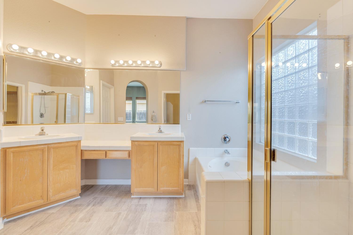 Detail Gallery Image 39 of 67 For 2196 Naples Ct, Los Banos,  CA 93635 - 3 Beds | 2 Baths