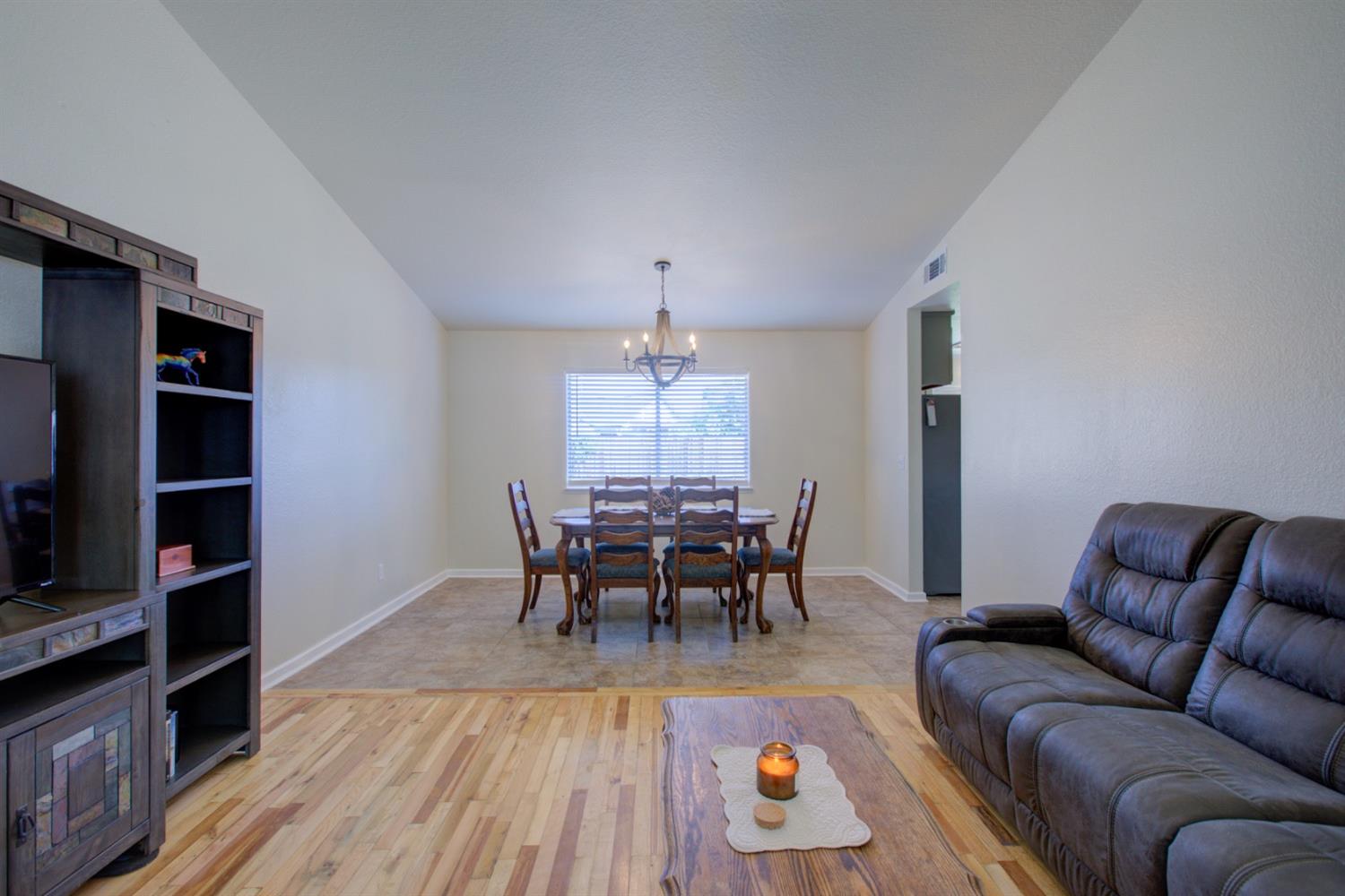 Detail Gallery Image 15 of 59 For 1473 Sandy Creek Dr, Newman,  CA 95360 - 4 Beds | 3 Baths