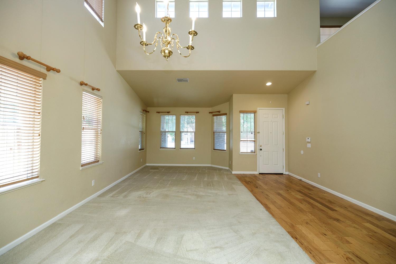 Detail Gallery Image 8 of 61 For 2920 Medinah Way, Modesto,  CA 95355 - 4 Beds | 3 Baths