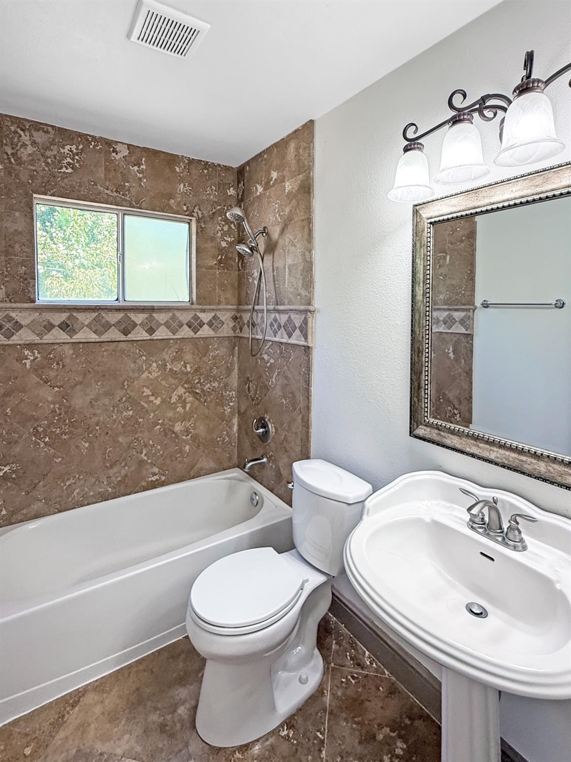 Detail Gallery Image 16 of 27 For 4169 Birdwell Way, North Highlands,  CA 95660 - 3 Beds | 2 Baths