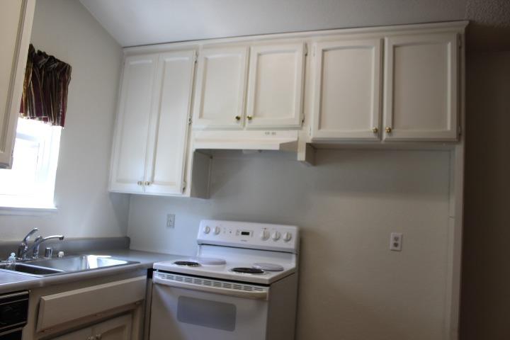 Detail Gallery Image 4 of 38 For 7208 Parkvale Way, Citrus Heights,  CA 95621 - 4 Beds | 2 Baths